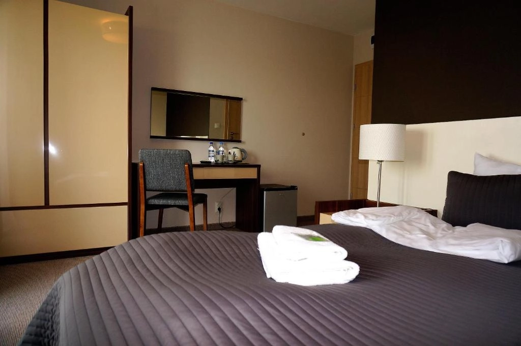 Double room with work desk